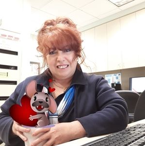 Meet your Posher, Delma